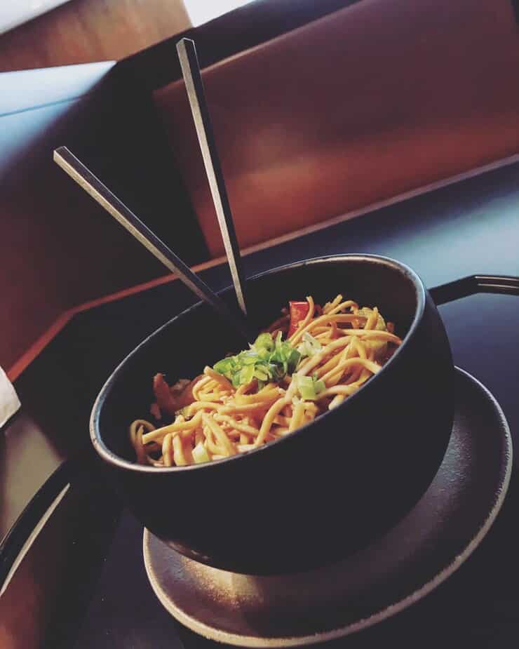 خرید نودل با طعم باربیکیو + قیمت فروش استثنایی